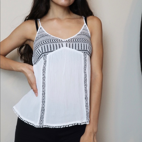 Black & White Aztec Pattern Tank Top- Aeropostale - Picture 2 of 5